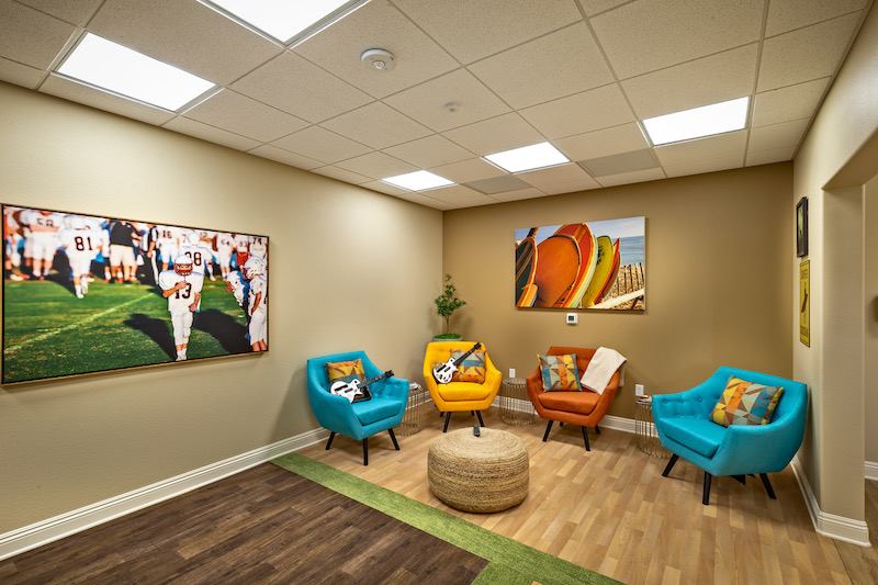 assisted living decor options